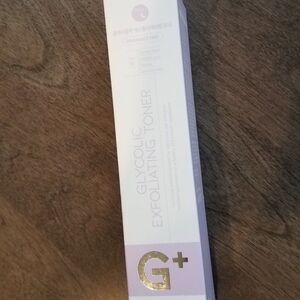 G+ Glycolic Exfoliating toner unisex